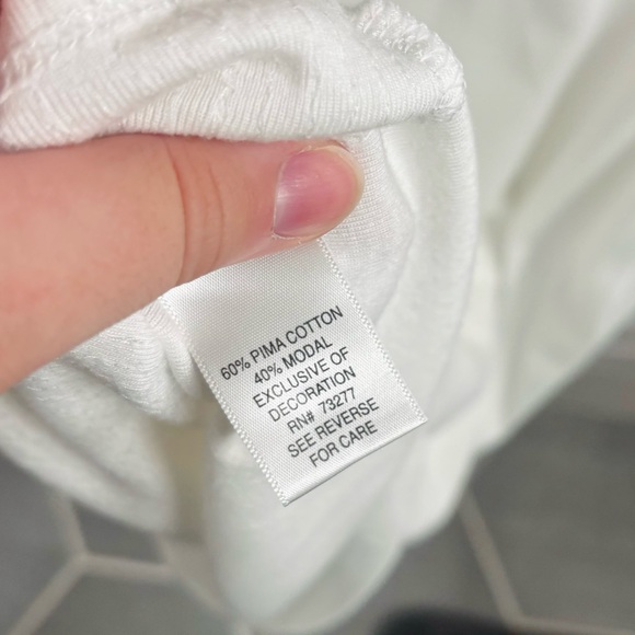 APT. 9 Women’s White Sequined Scoop Neck Tank Top - Picture 6 of 6